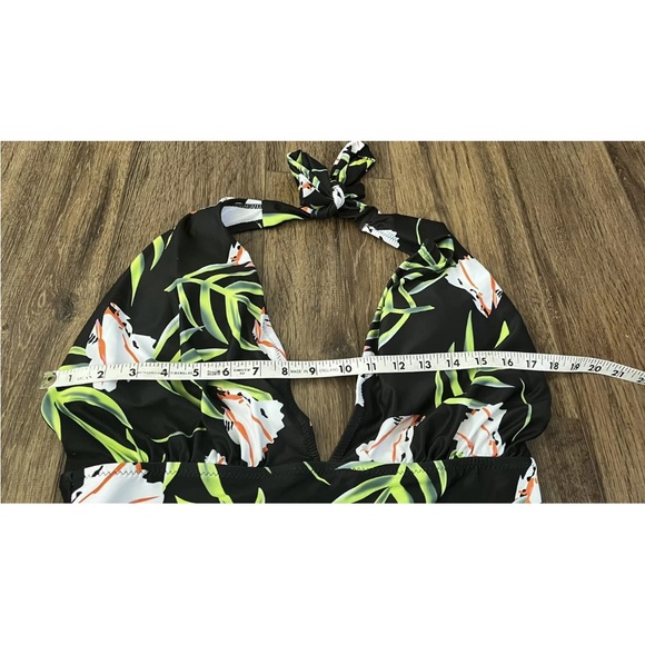 CUPSHE Black Floral Halter Plunging One Piece Swimsuit Size XL Bathing Suit NEW - Picture 8 of 10